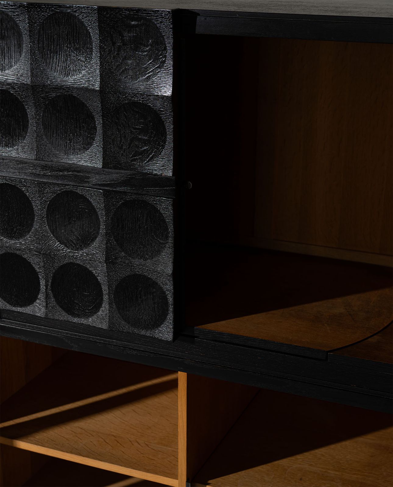Brutalist Cabinet in Black Stained Oak, J. Batenburg, België, jaren 1970 photo 6795.0
