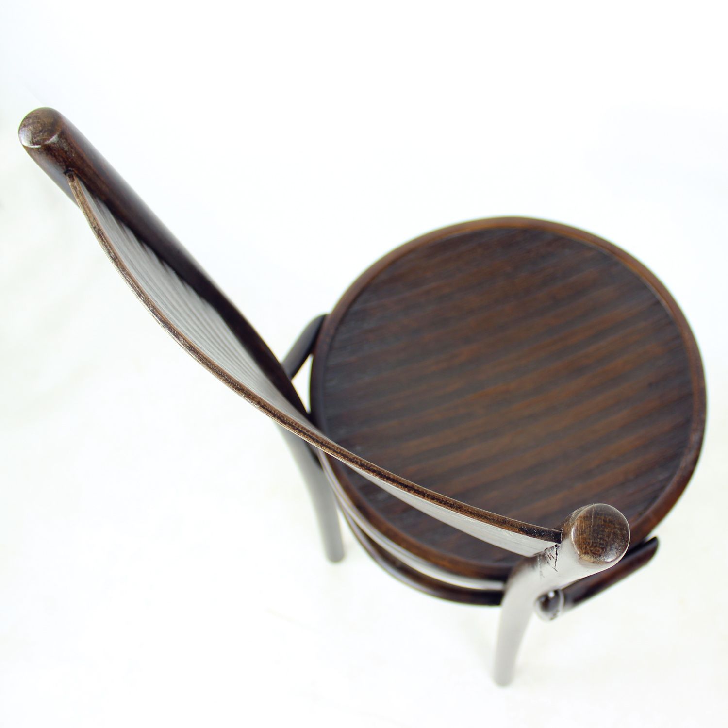 Benthouten stoel van Thonet, Tsjechoslowakije jaren 1940 photo vinterior