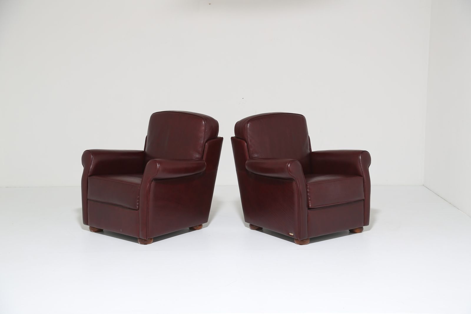 Pair Of Art Deco Style Italian Burgundy Leather Club Chairs By Fratelli Mascheroni photo 1950.0