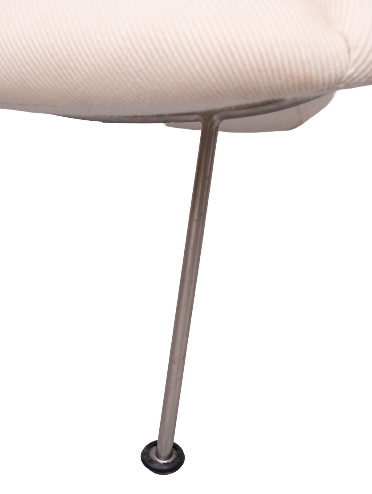 Artifort Oyster fauteuil van ontwerper Pierre Paulin photo vintage