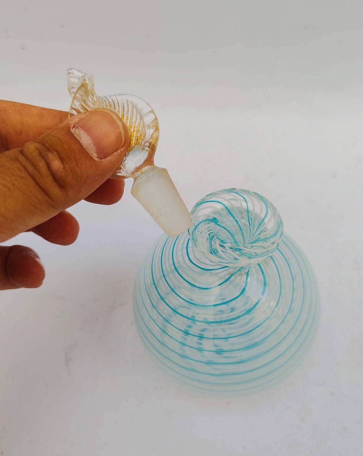 Murano glas parfumset, swirl met blauwe filigrain, vintage design, jaren 1970, vaas en schaal photo buy