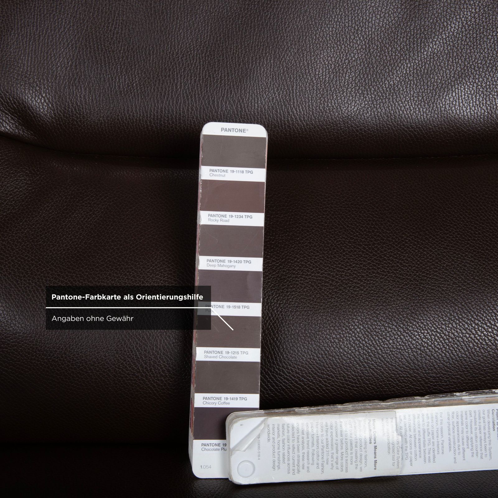 photo furniture Canapé 2 places Stressless Panorama en cuir lisse marron espresso, fonction manuelle