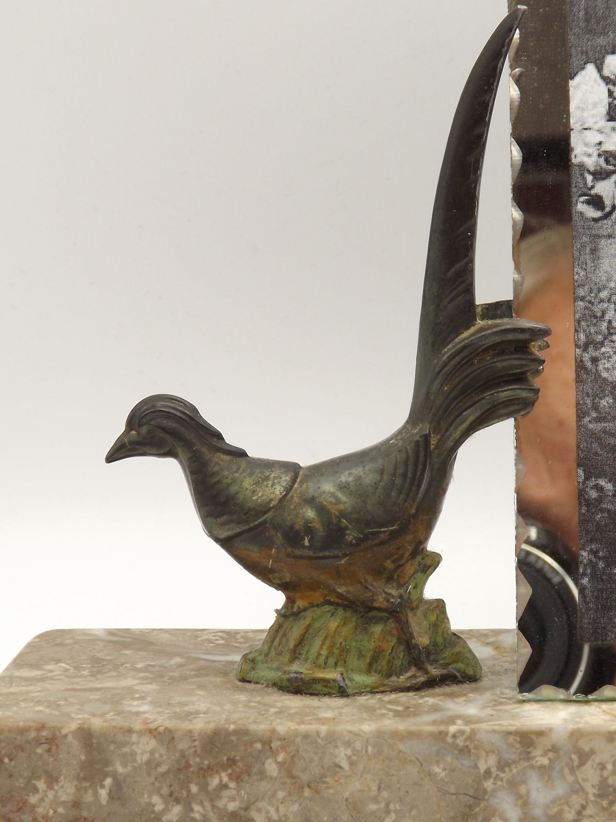 Franse art deco fotolijst met marmeren voet en 2 spelter fazanten photo vinterior