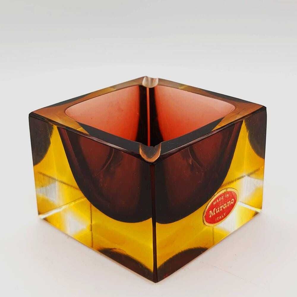 Vierkante asbak of opvangschaal in Murano-glas door Flavio Poli voor Seguso, jaren 1960. photo furniture