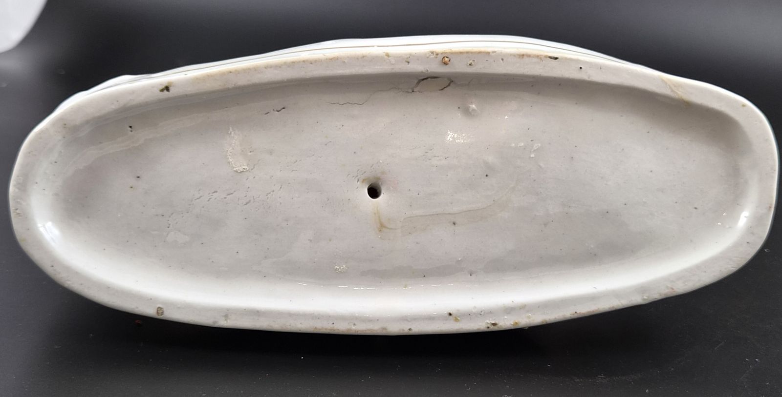 800.0 Paar grote Victoriaanse Staffordshire greyhounds met hazen, Engeland, ca. 1850 photo