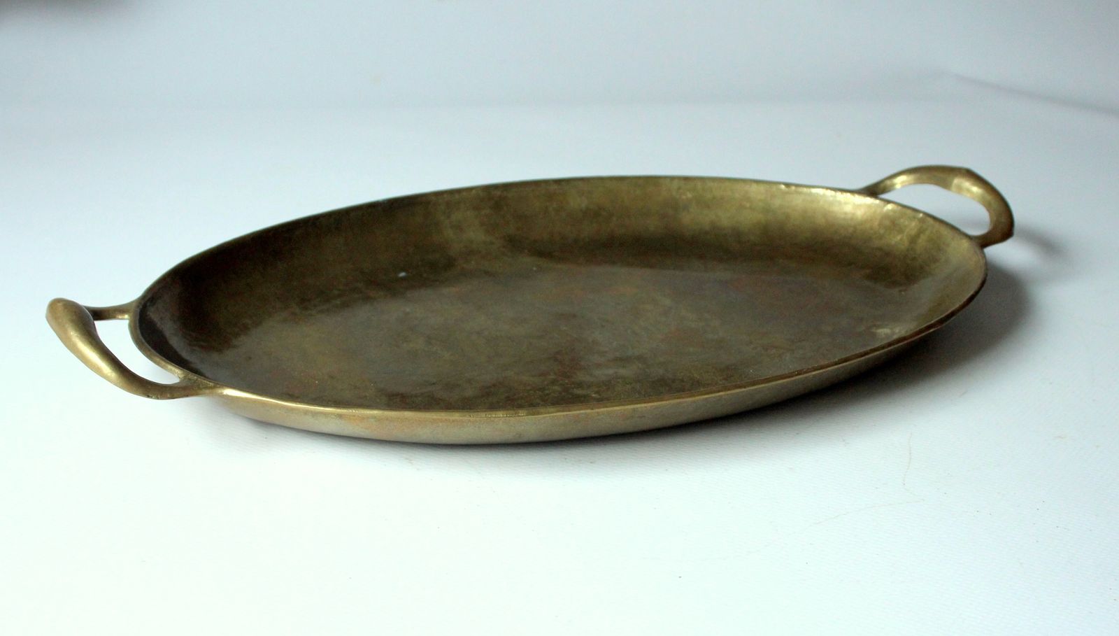 Massief messing design serveerschaal van Collini/Austria, handgemaakt en gemerkt, vintage photo Woonaccessoires