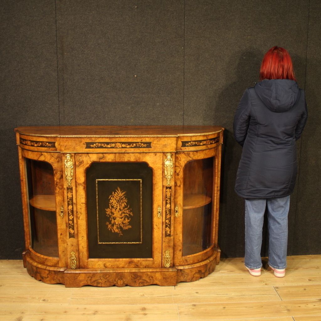Engels ingelegd dressoir, begin 20e eeuw photo furniture