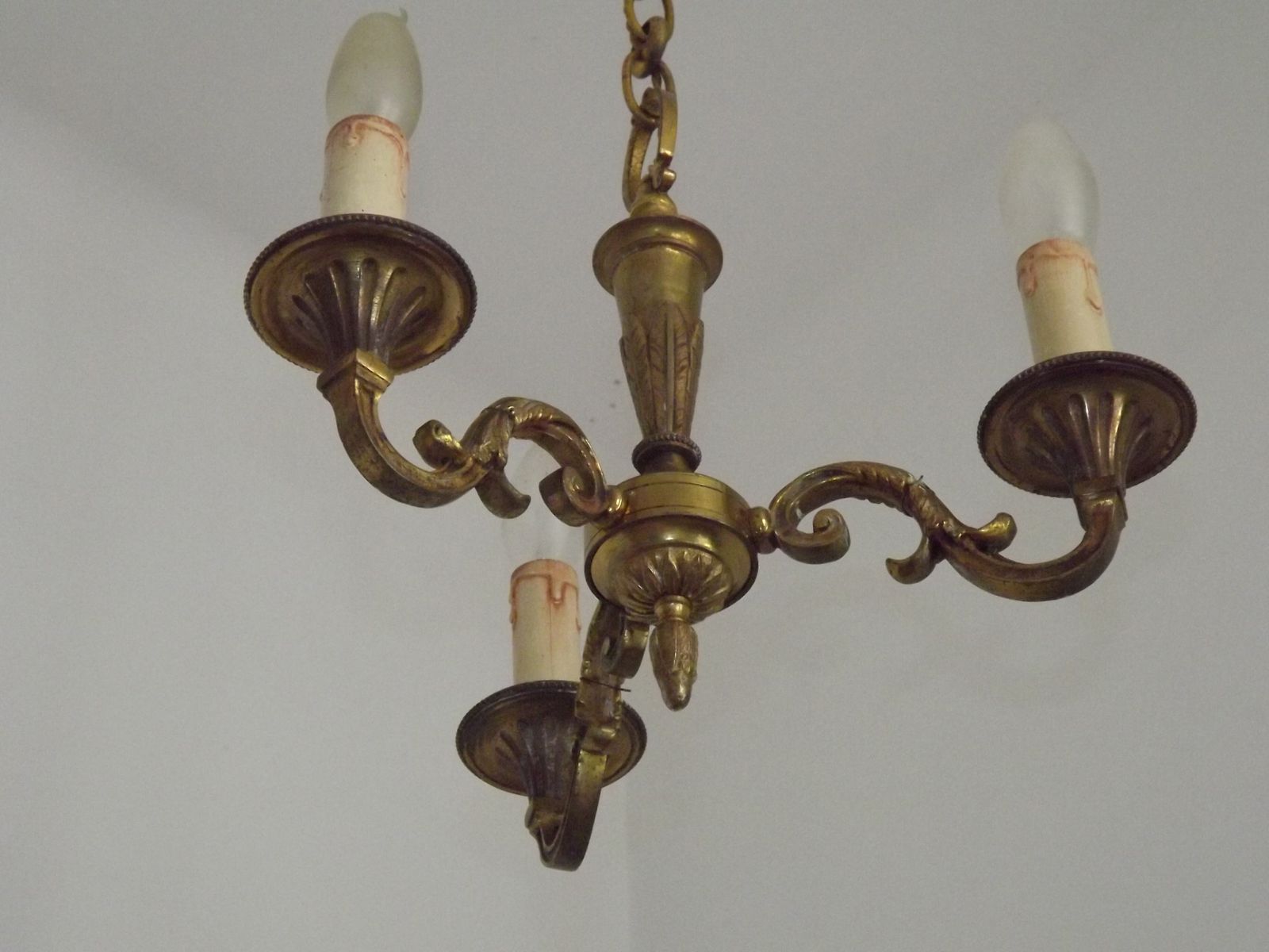 Petit lustre d'époque français à 3 lumières en bronze photo vintage