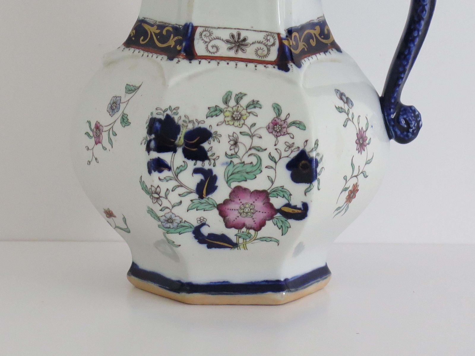 photo furniture Mason's Ironstone Jug, Hexagonal Pitcher With Serpent Handle, 1830.