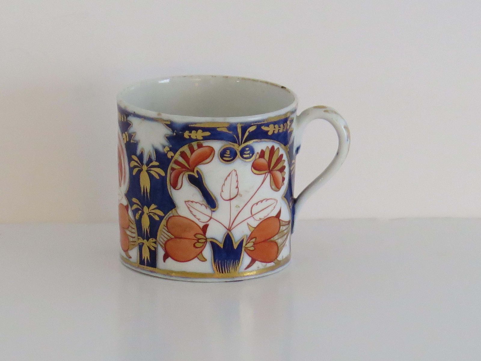 photo furniture Georgisch Coalport Porselein Koffiekopje, Handgeschilderd, ca. 1810