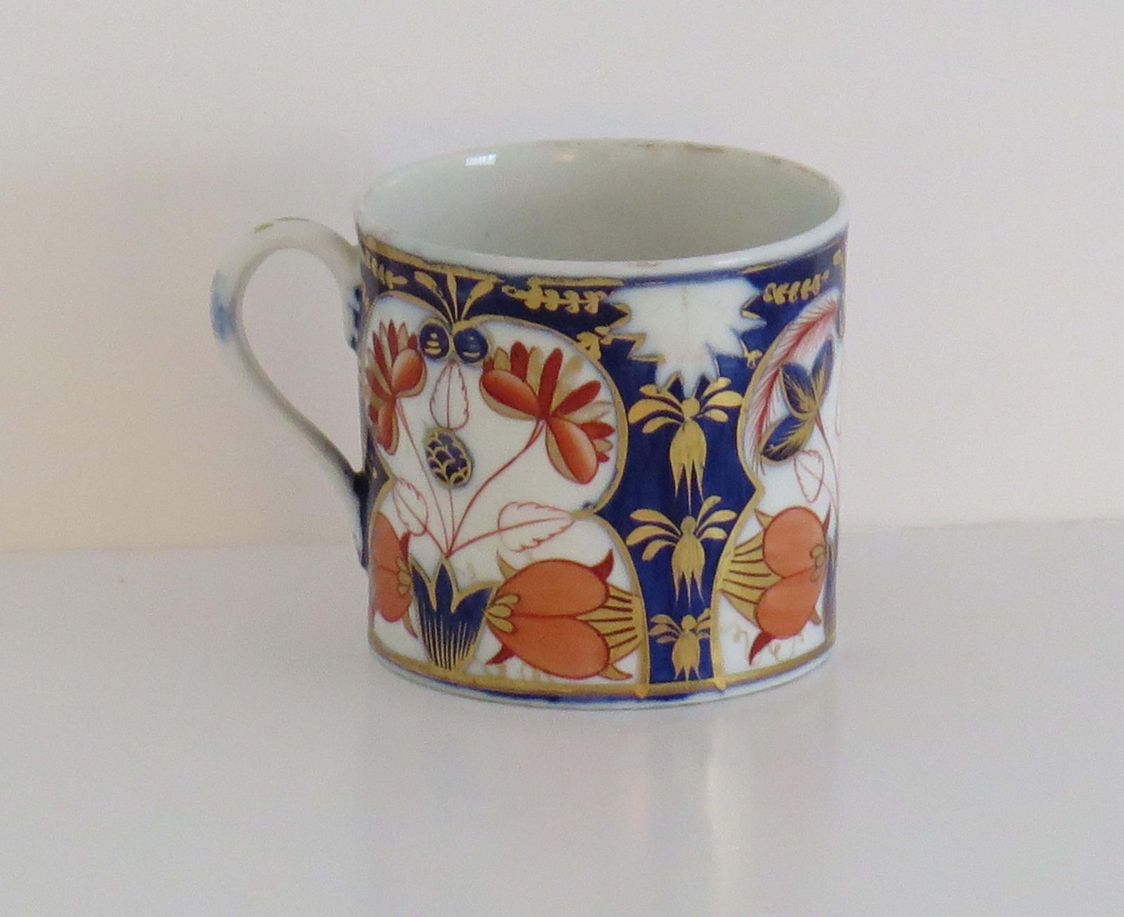 photo vinterior Georgisch Coalport Porselein Koffiekopje, Handgeschilderd, ca. 1810