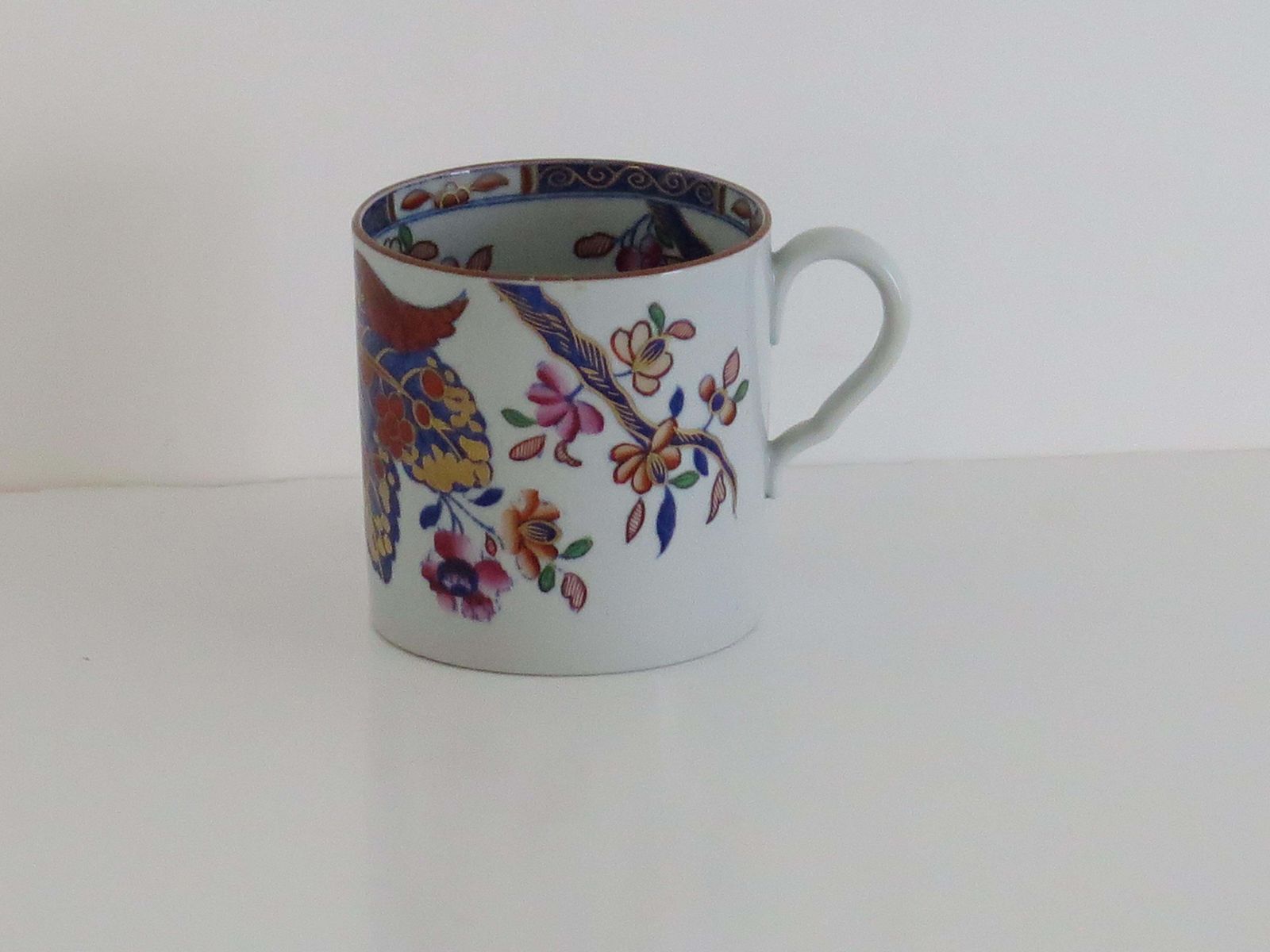 Spode antiek koffiekopje, handgeschilderd tabaksblad motief, ca. 1820 photo for sale