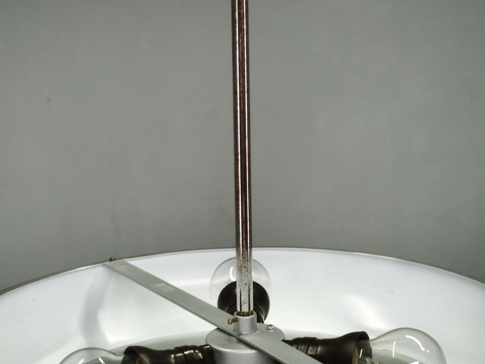Bauhaus Ufo Hanglamp van Chroom en Glas, Tsjecho-Slowakije, jaren 1930 photo vinterior