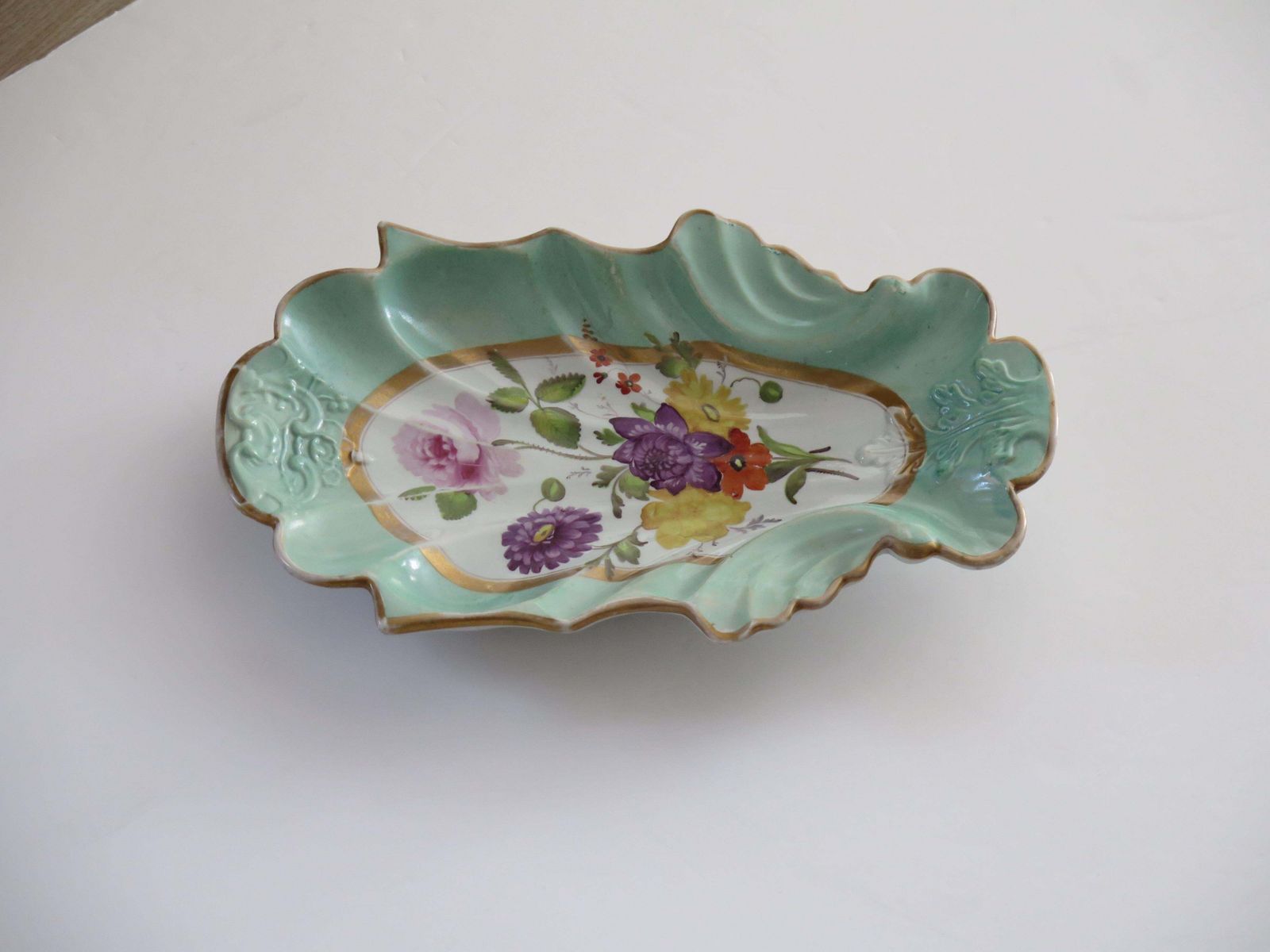 Woonaccessoires Mason's Ironstone serveerschaal, handgeschilderd met gemengde bloemen, ca. 1818 photo