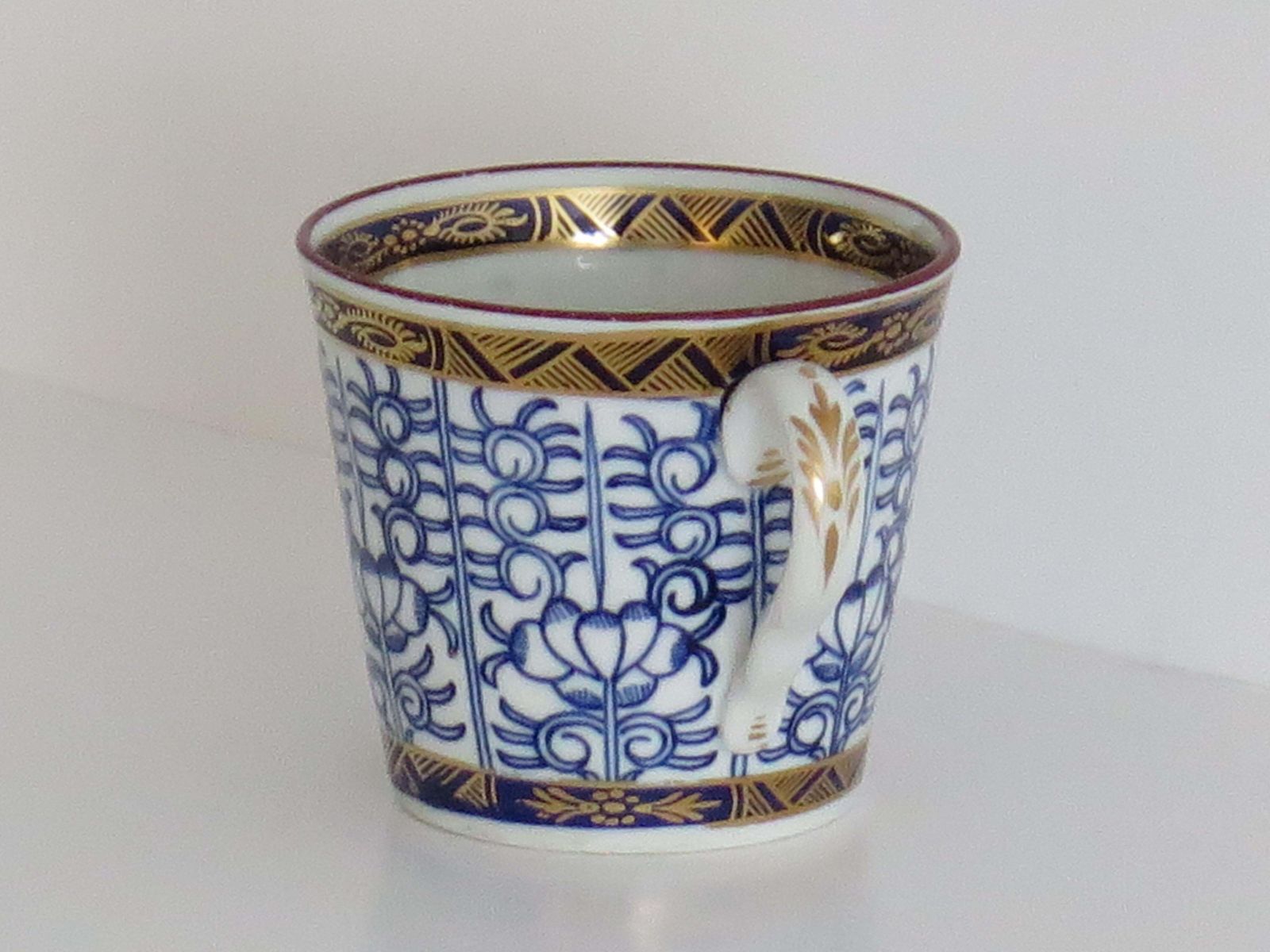 Worcester Barr Period Coffee Cup, Royal Lily Pattern, ca. 1800 photo 230.0