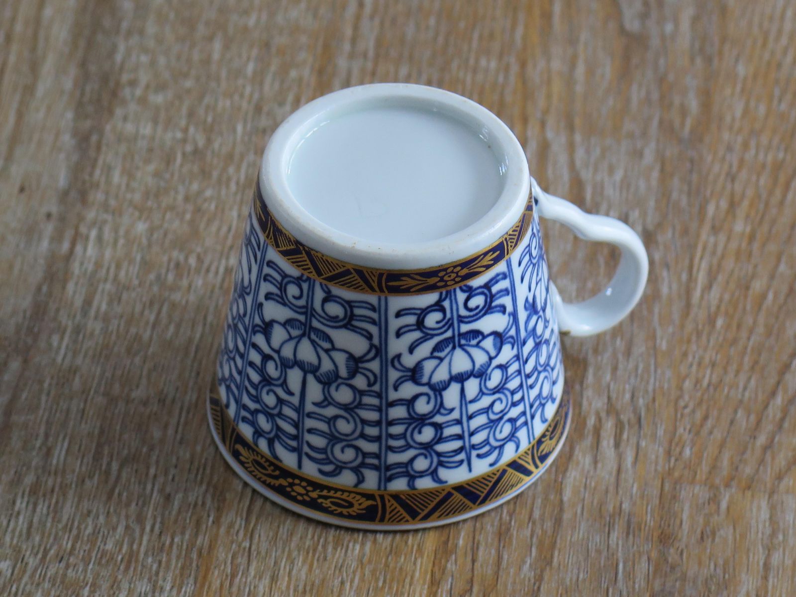 Woonaccessoires Worcester Barr Period Coffee Cup, Royal Lily Pattern, ca. 1800 photo