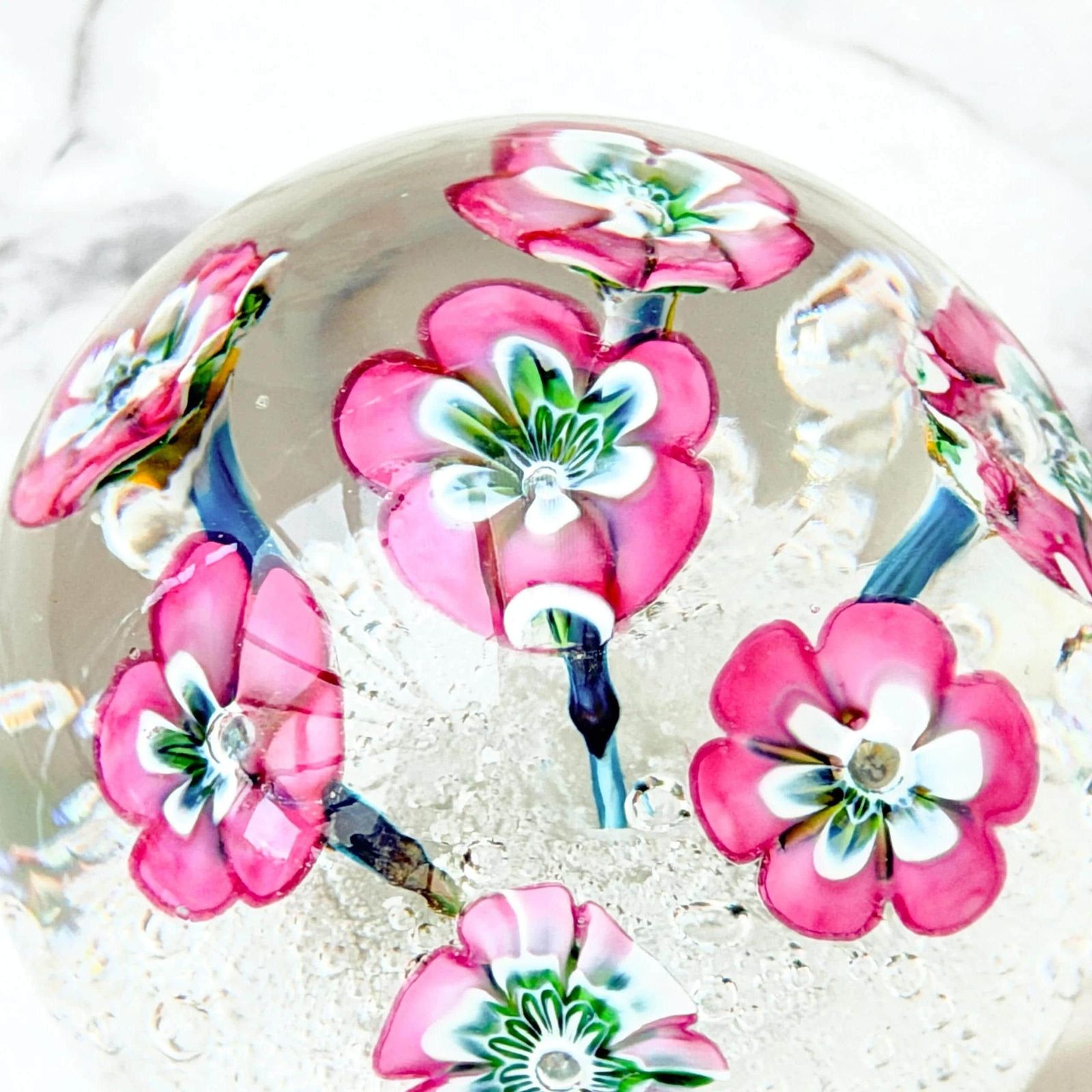 photo vintage Vintage Murano Magnum Glazen Presse-papier Roze Lampwork Bloemen