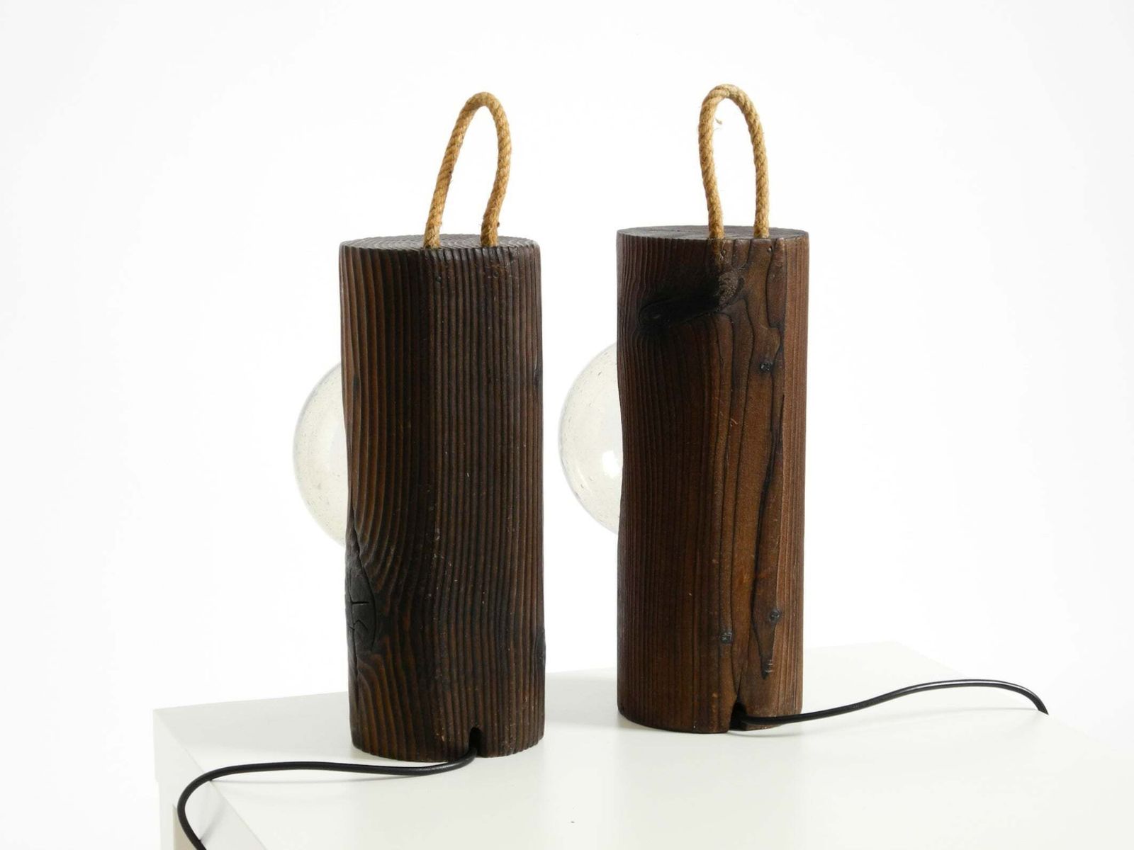 Luminaires Paire de lampes de table et lampes murales Temde en pin massif, années 1960, lot de deux photo