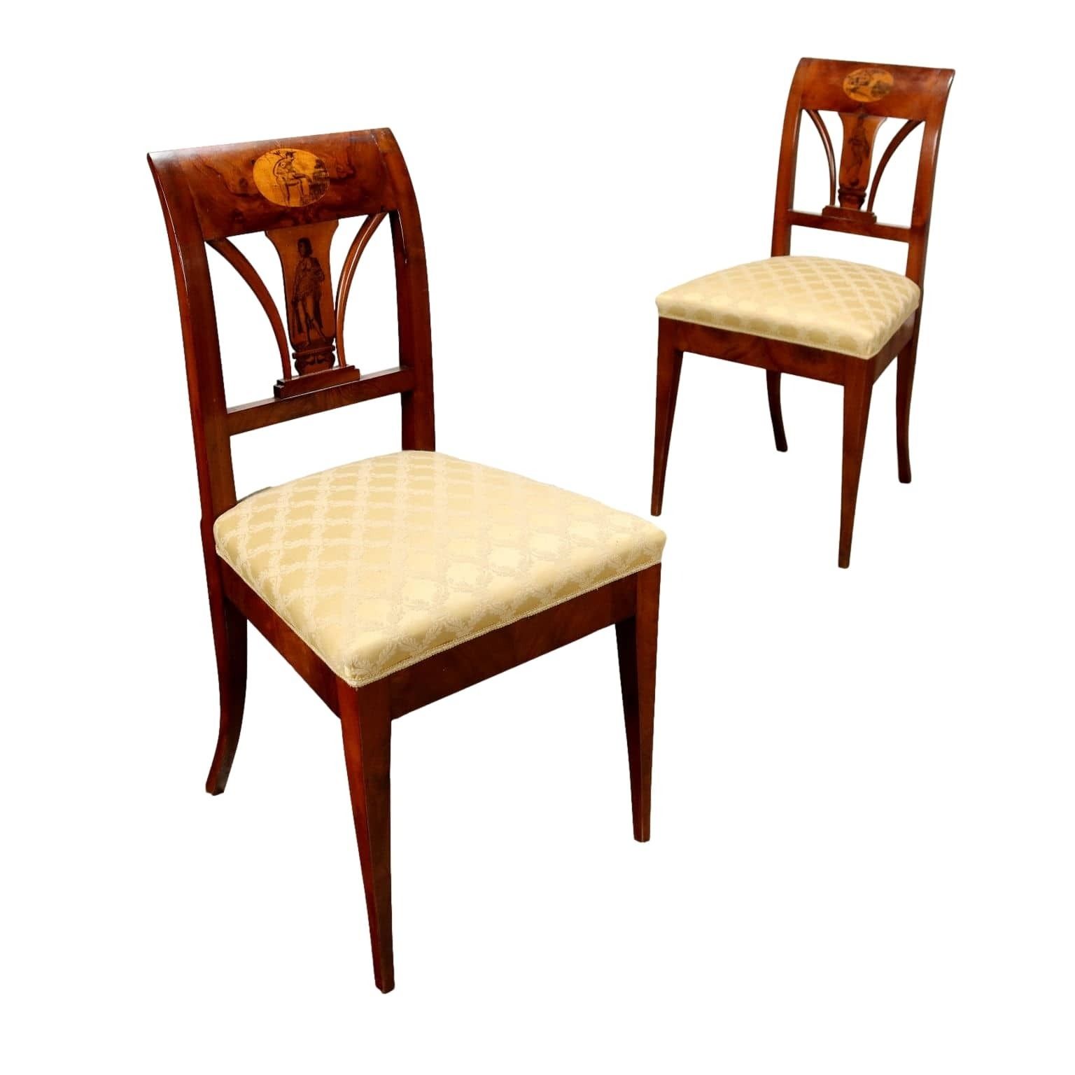 Paar Empire Walnoten Stoelen   Oostenrijk, Begin 19e Eeuw