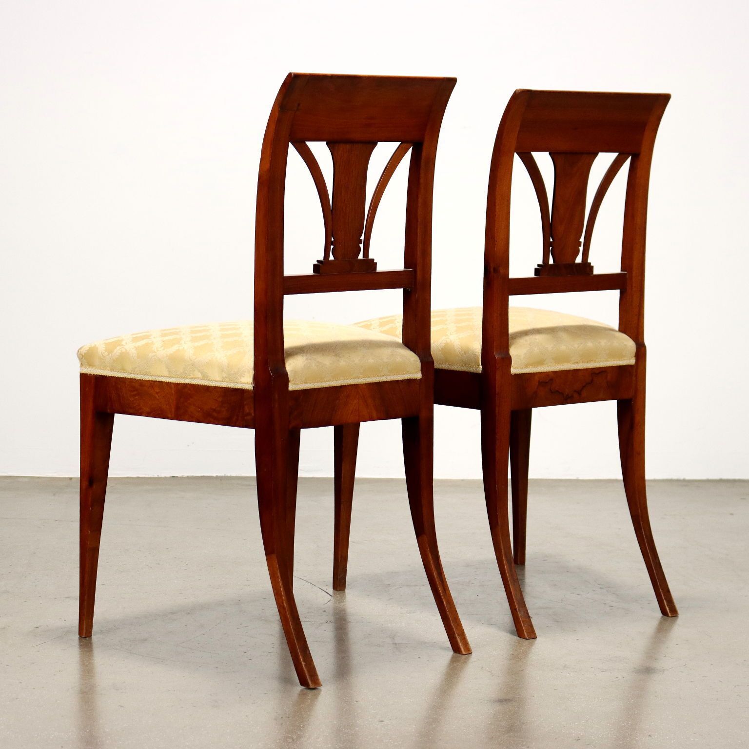 Meubels Paar Empire Walnoten Stoelen   Oostenrijk, Begin 19e Eeuw photo