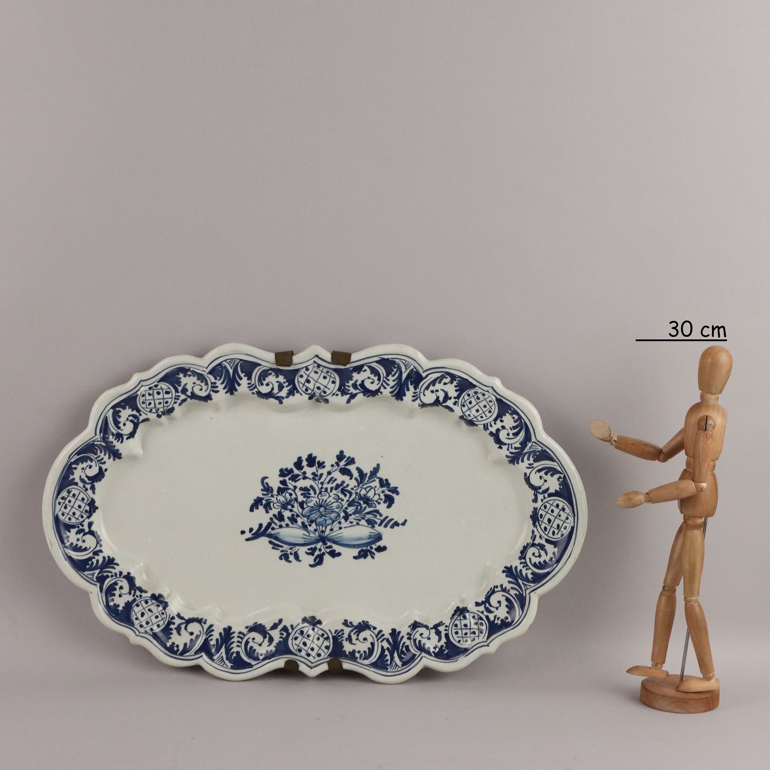 Antique Oval Tray Majolica Decorations Italy XVIII Century photo furniture