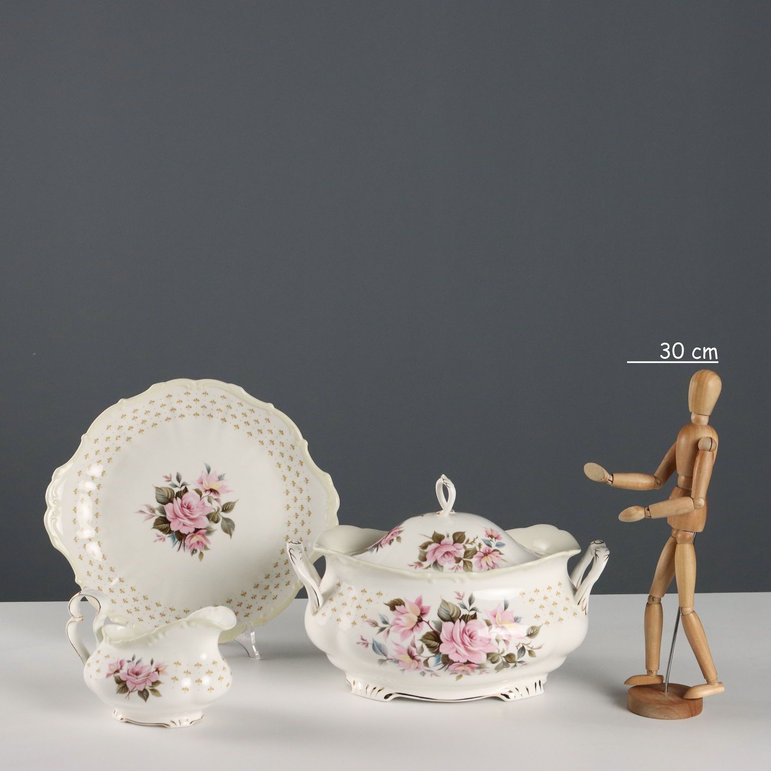 Antiek servies Marie Louise Royal Albert England XX Century photo furniture
