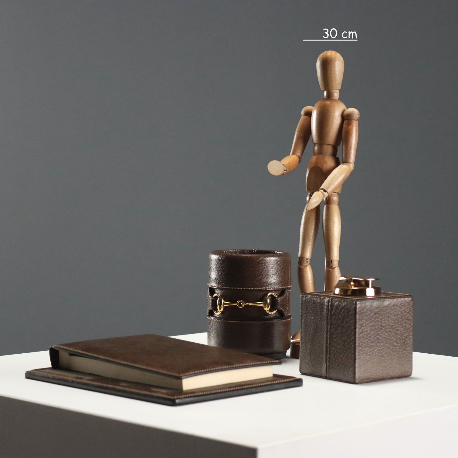 Gucci bureauset Leer Messing Design jaren 1970 1980 photo furniture