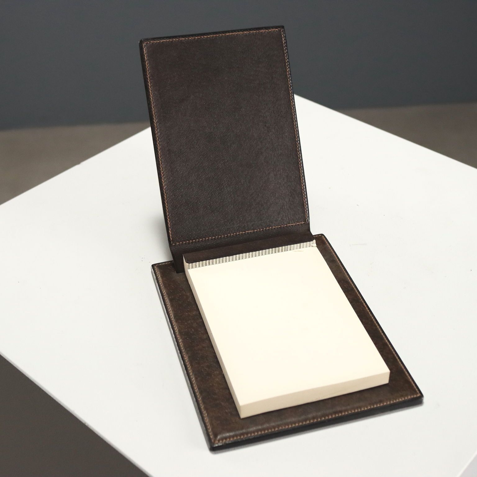 Gucci Desk Set Leather Brass Design 1970s 1980s photo Home Decor