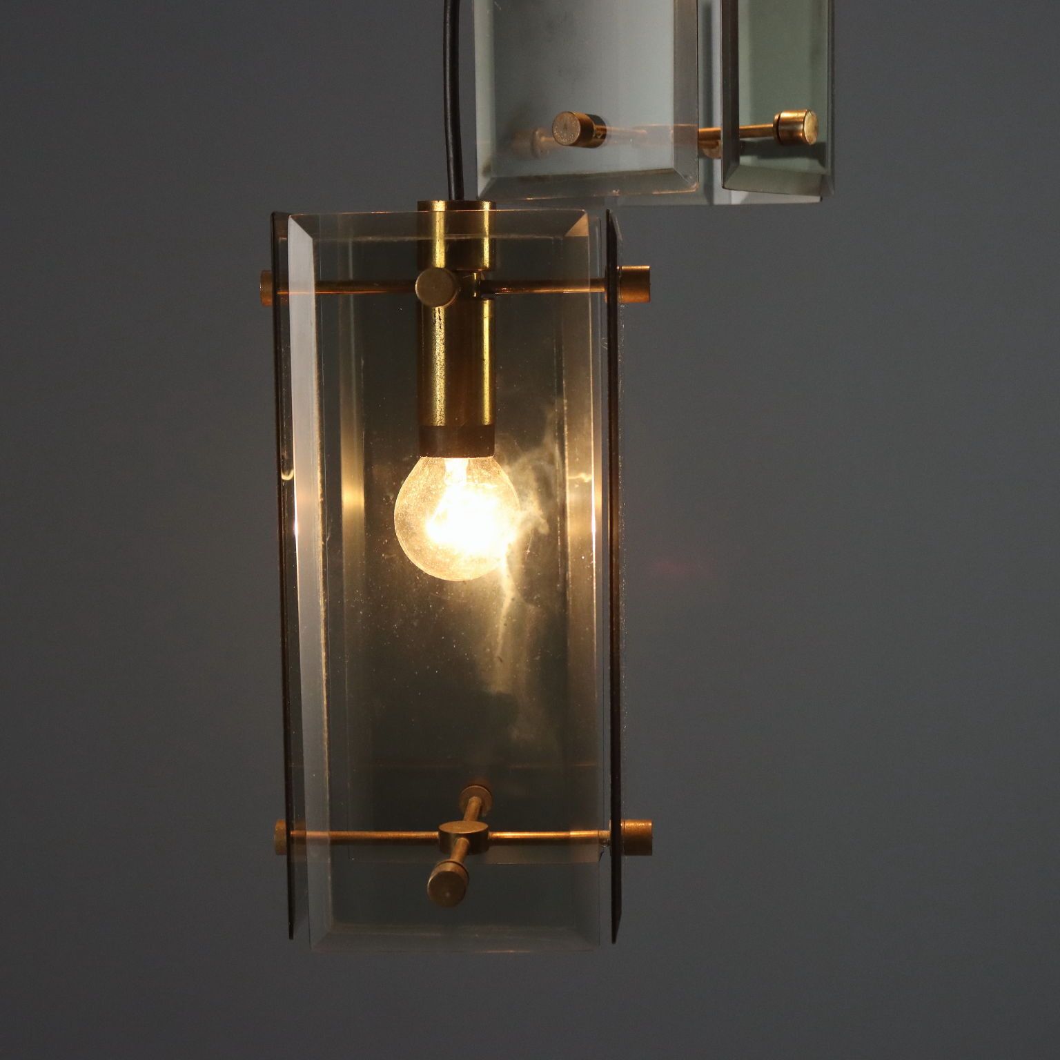 Messing en rookglas lamp, ca. jaren 1960 photo for sale
