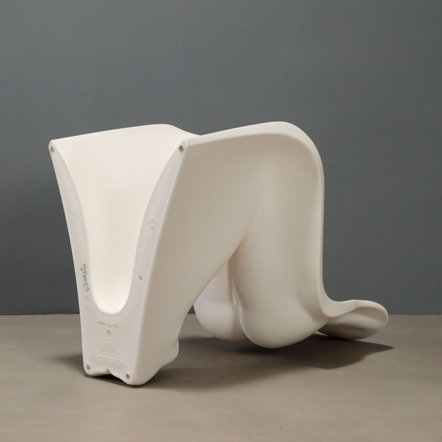 photo for sale Casamania Her Design Chair, Fabio Novembre, jaren 2000