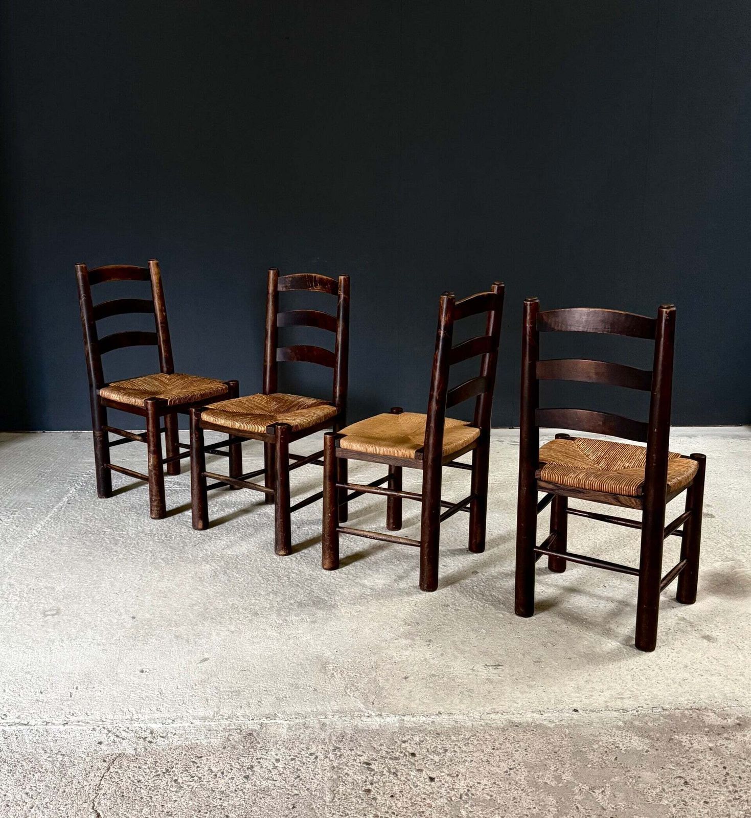 photo for sale Franse Provinciale Design Eetkamerstoelen van Georges Robert, Frankrijk jaren 1940