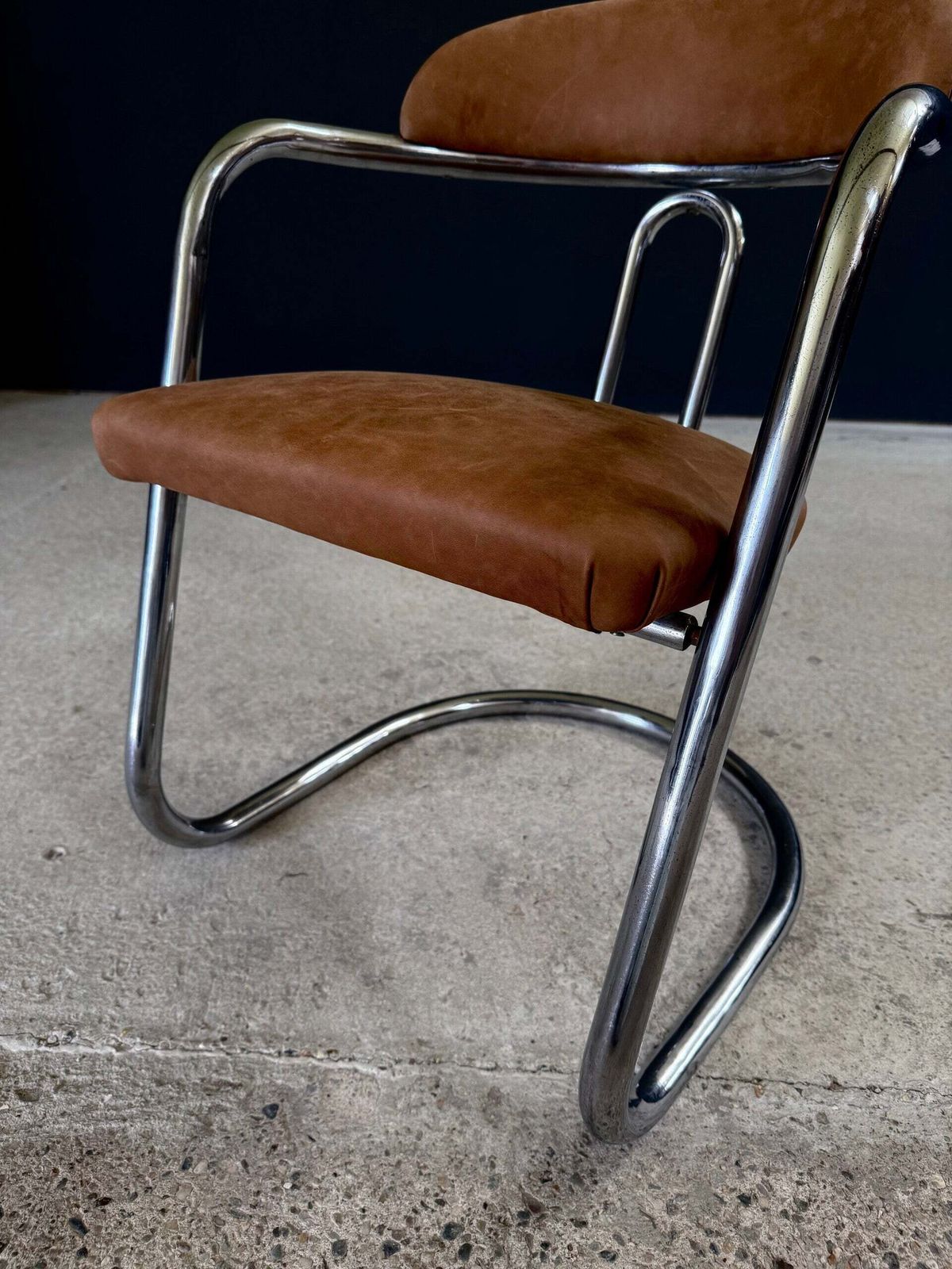 1100.0 Vintage jaren 1930 Dutch Design Cantilever bureaustoel photo