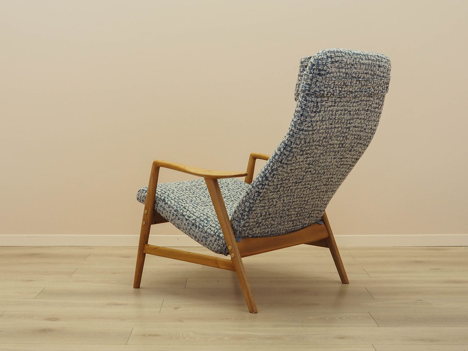 Fauteuil Kontour par Alf Svensson pour Fritz Hansen, structure en teck, années 1960 photo vinterior