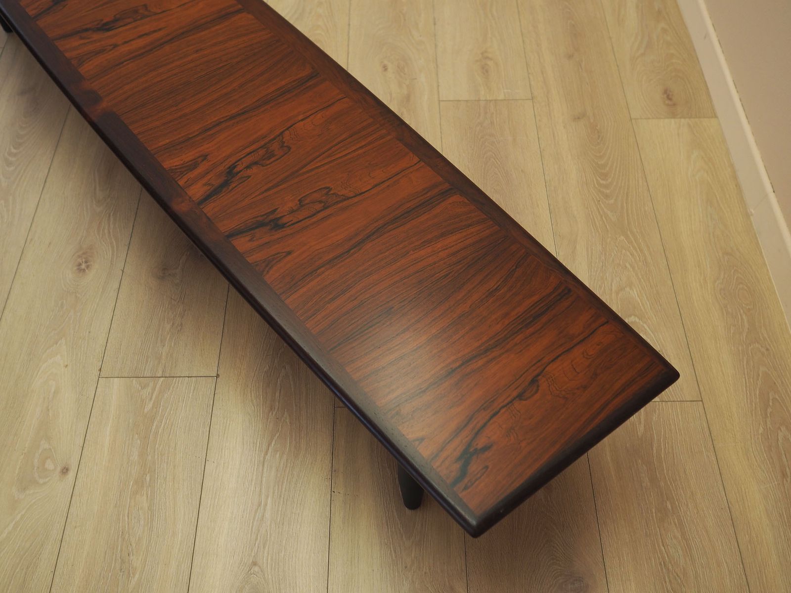 photo furniture Danish Lowboard With Black Legs – Low Profile Mid Century Modern Design, 1970s