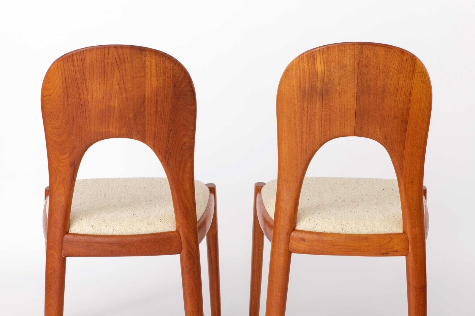 Pair Of Niels Koefoed Teak Dining Chairs, 1970s Danish Modern Chairs, Light Beige Wool Upholstery, Scandinavian Mid Century Design photo Furniture