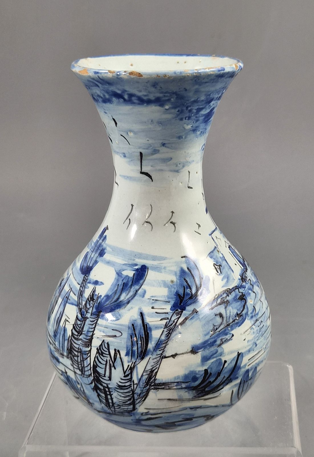 Antiek Cantagalli blauw-wit maiolica vaasje in Savona-stijl, Florence, ca. 1884 photo Woonaccessoires
