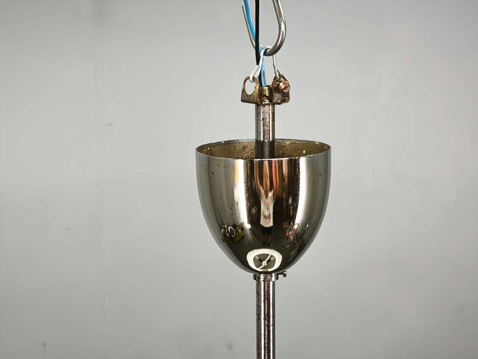 Suspension Bauhaus en chrome et verre, forme UFO, Tchécoslovaquie, années 1930 photo Luminaires