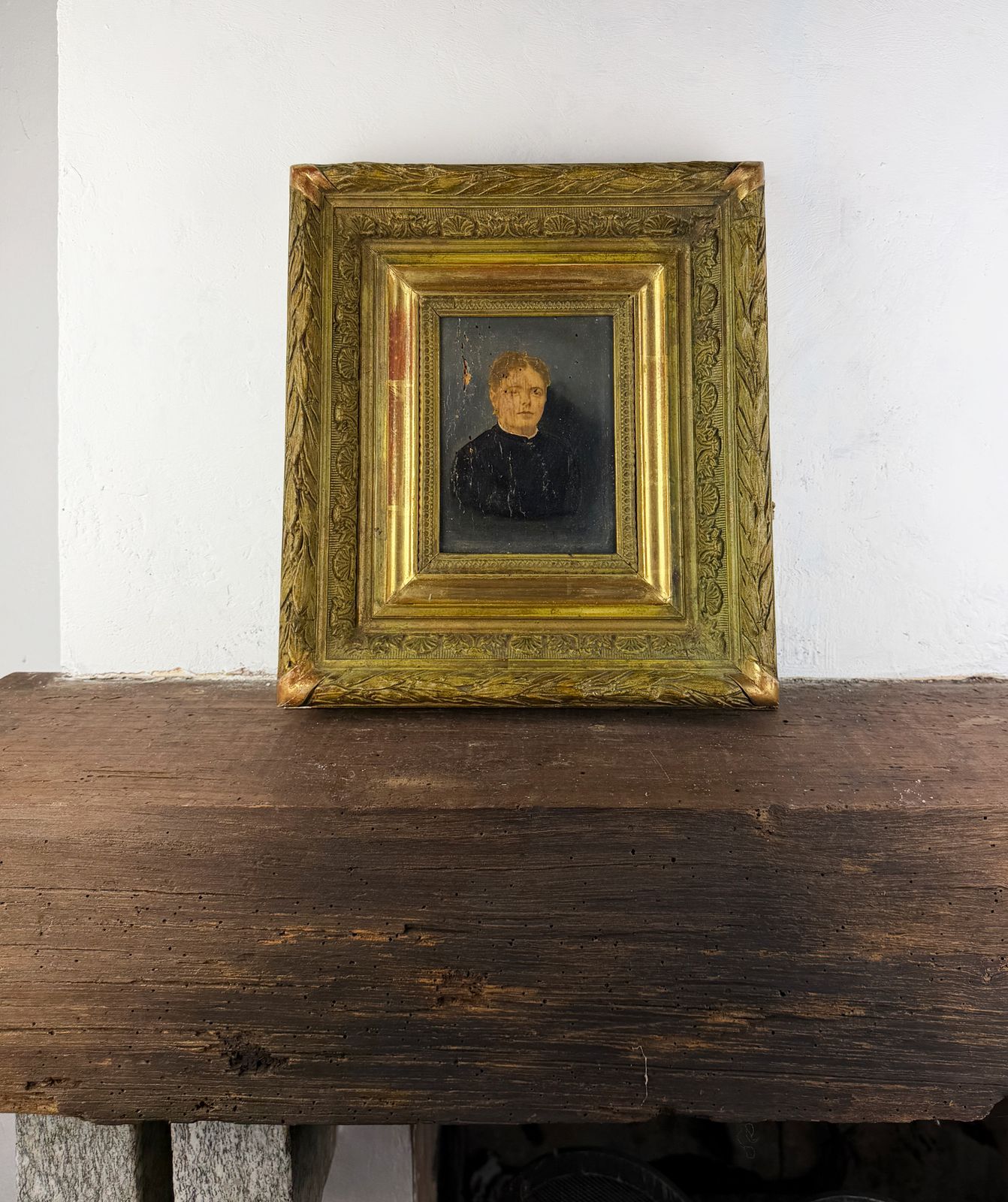 Kunst 19e-eeuws portret, antiek Frans ingelijst portret van een vrouw, olieverf op paneel photo
