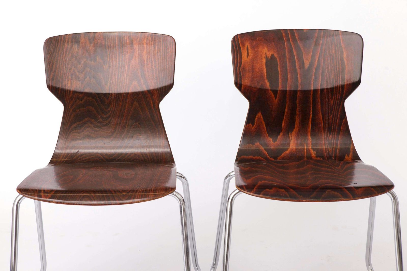 2 van 4 Vintage Flötotto Pagwood Stoelen, Duits Design jaren 1970 Multiplex Schoolstoelen Chromen Metalen Frames photo for sale
