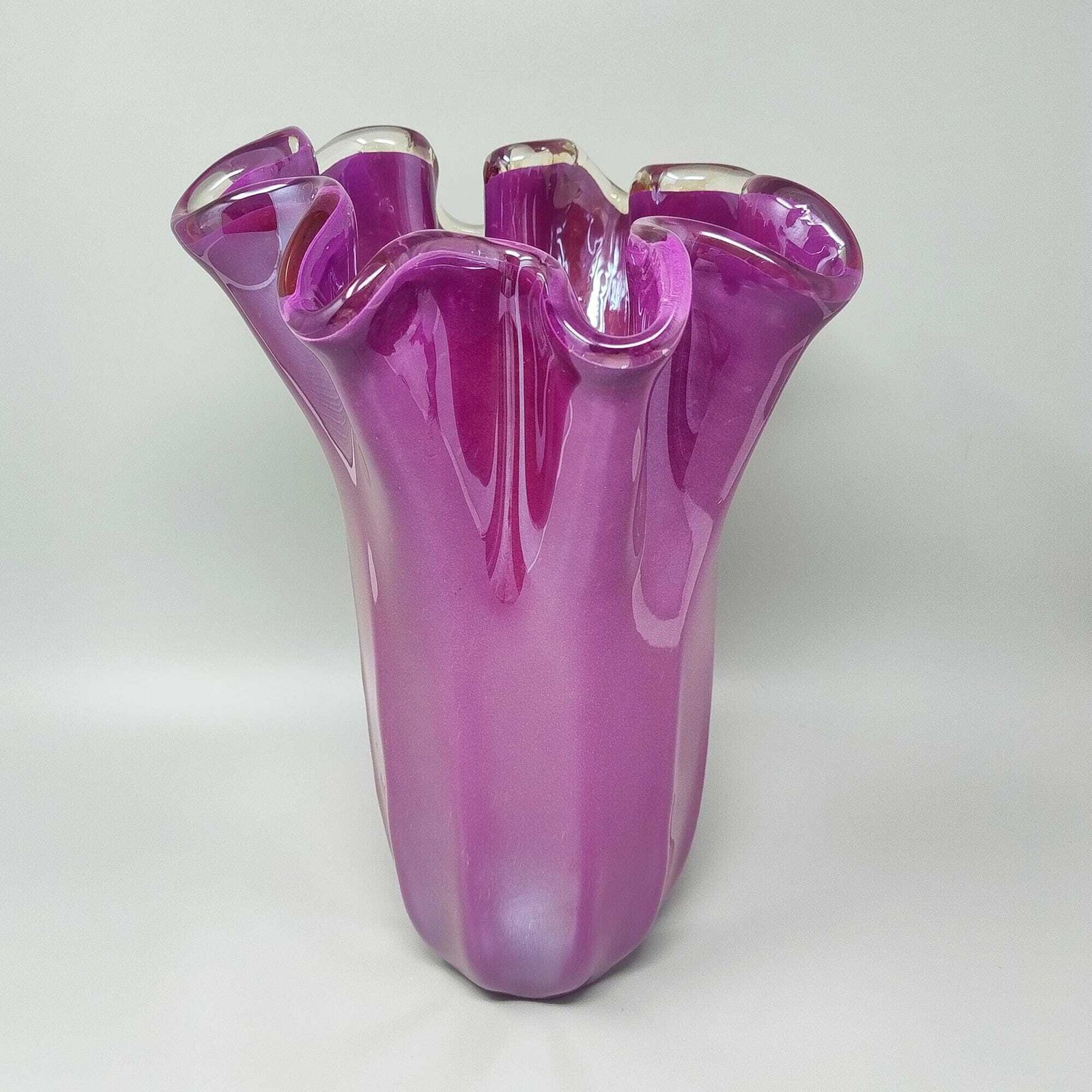 Vase fazzoletto en verre de Murano rose magenta Michielotto, années 1970. photo 340.0