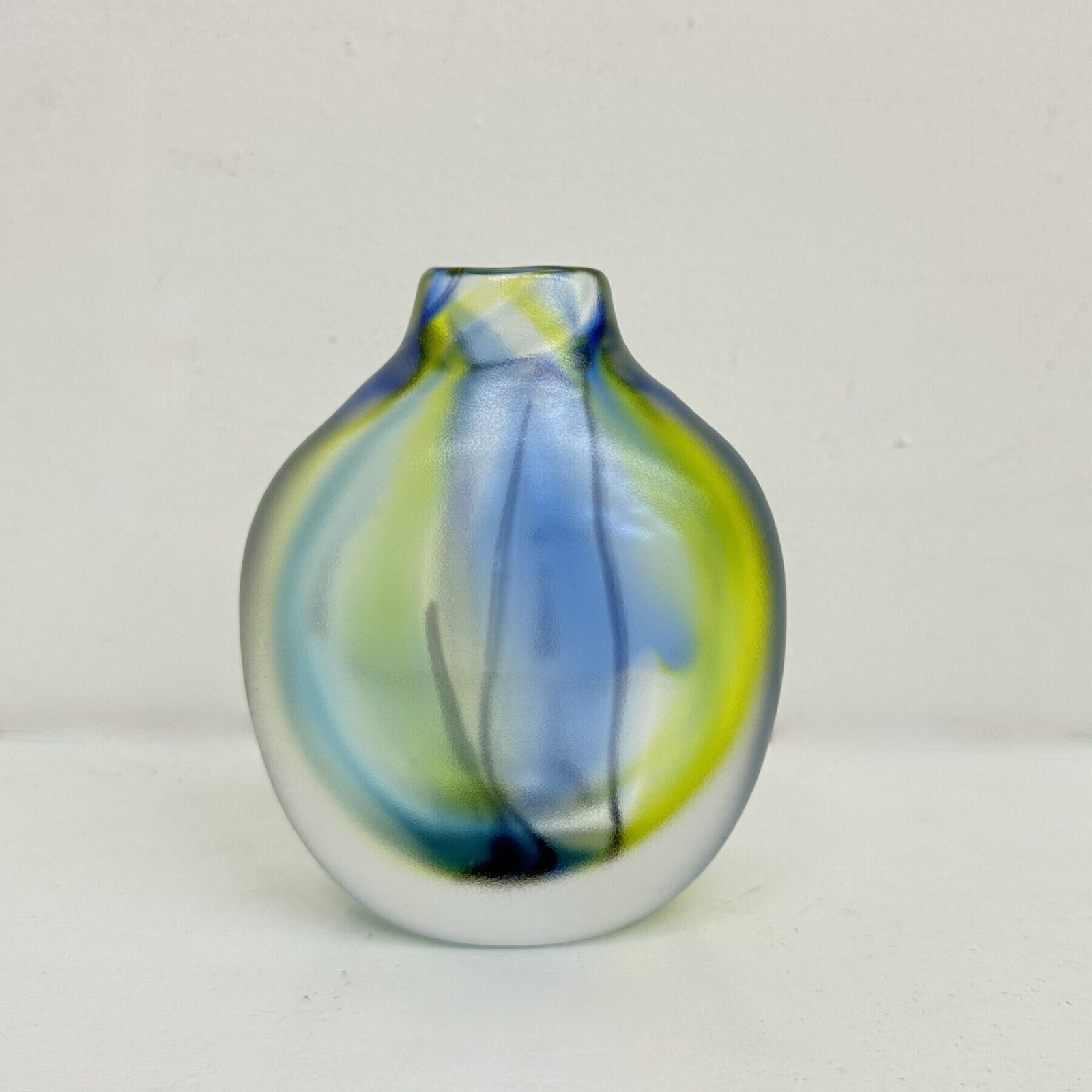 Vase en verre Kosta Boda Royal Art Collection, par Göran Wärff pour Kosta Boda, Suède photo Décoration