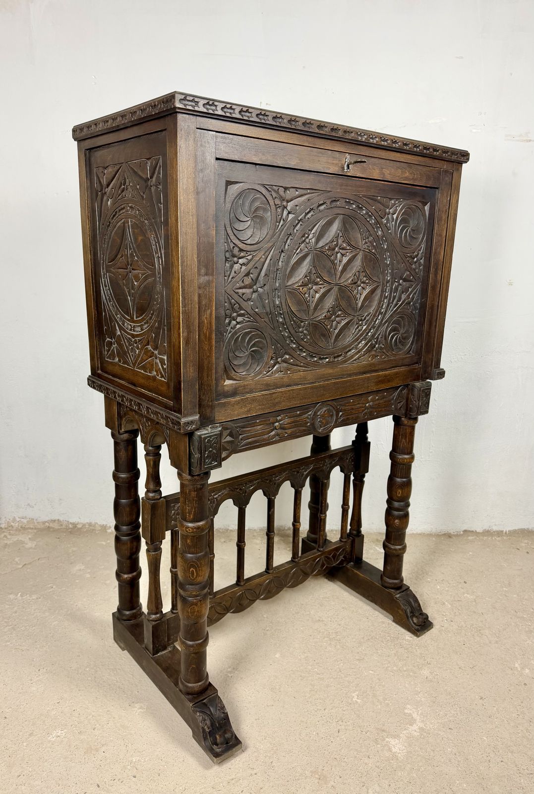 Spanish Highly Carved Wood Cabinet Or Bargueño, 20th Century