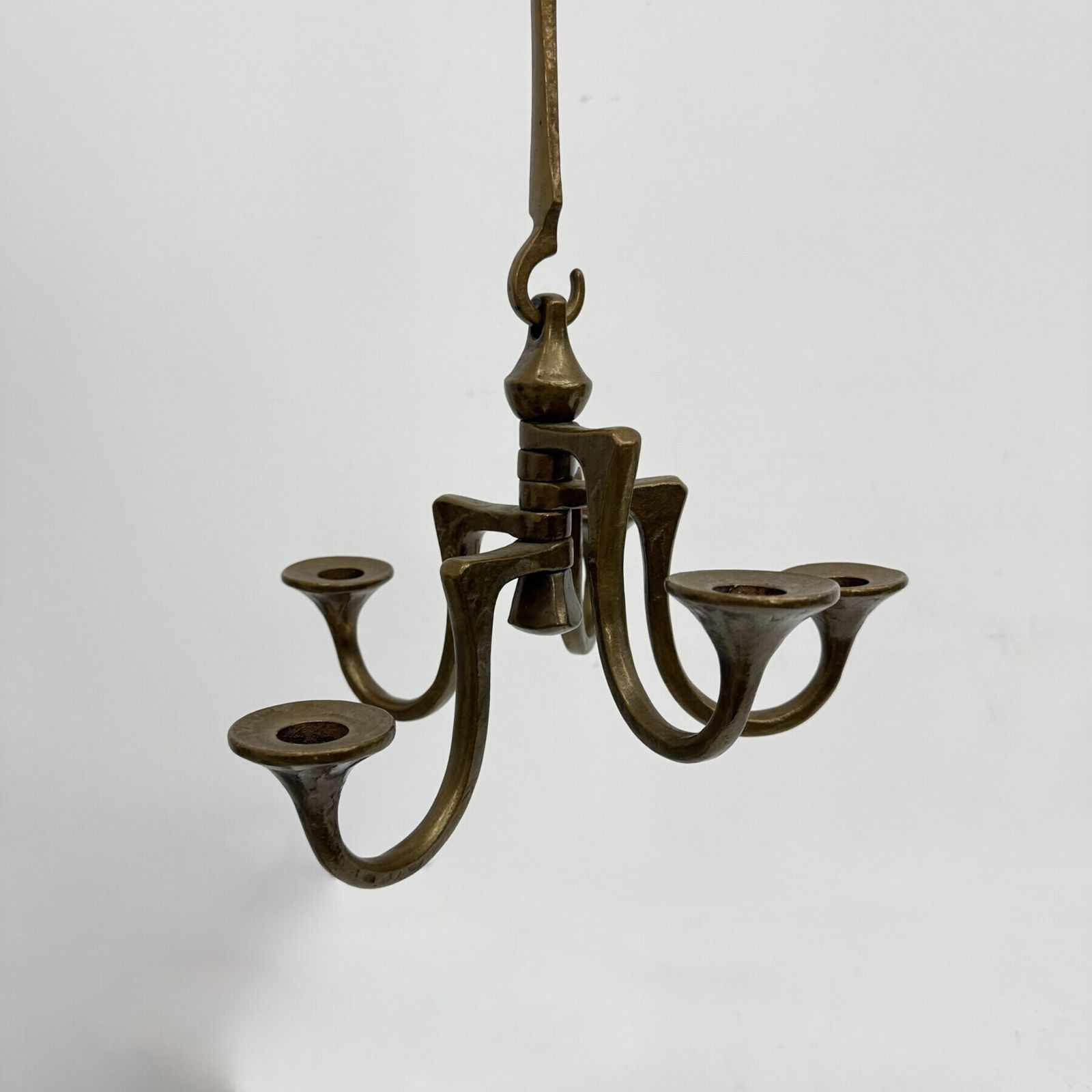 Lustre suspendu brutaliste en bronze par Michael Harjes, années 1970 photo 400.0