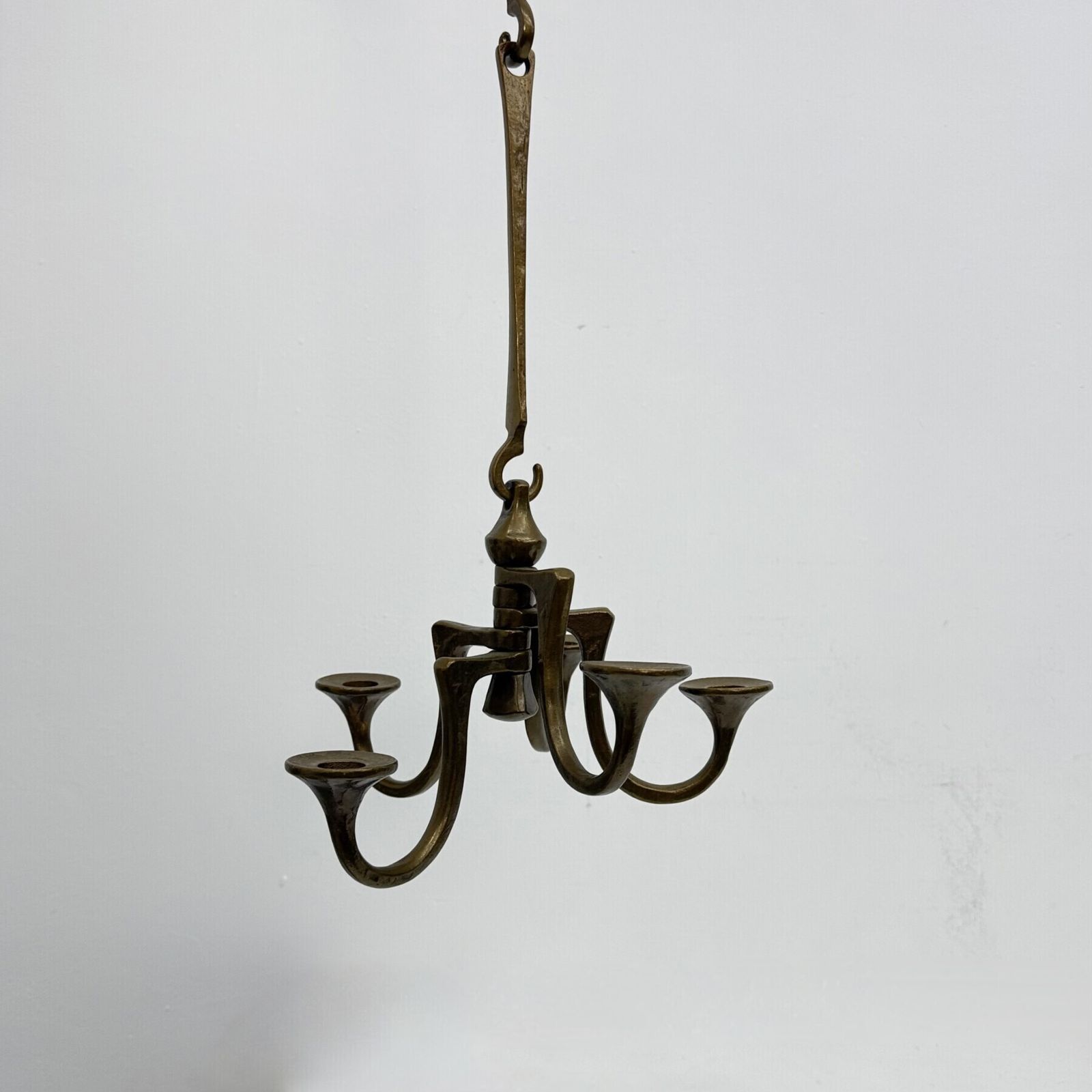 photo vinterior Lustre suspendu brutaliste en bronze par Michael Harjes, années 1970