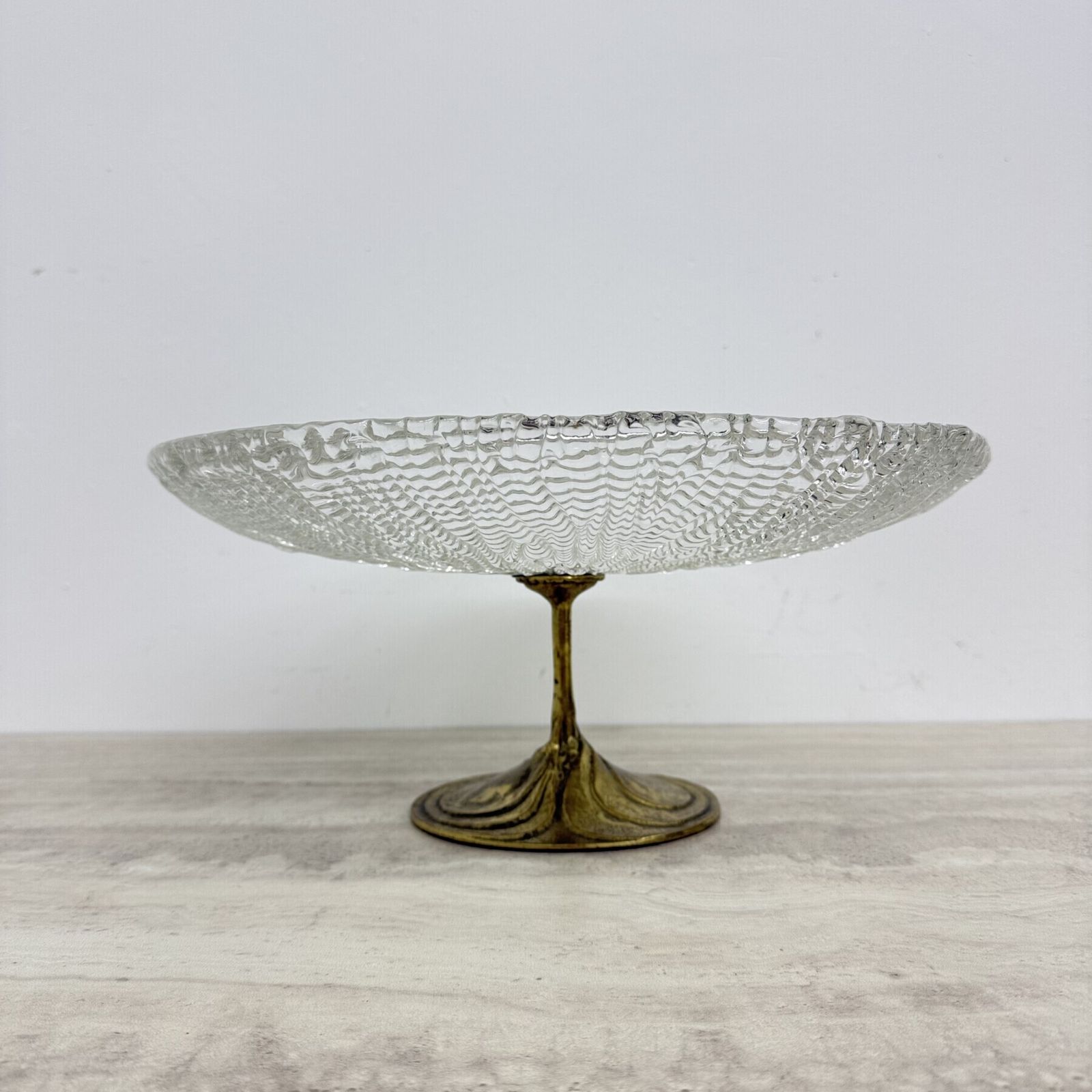 Coupe mid-century modern en cristal et laiton, années 1960 photo furniture