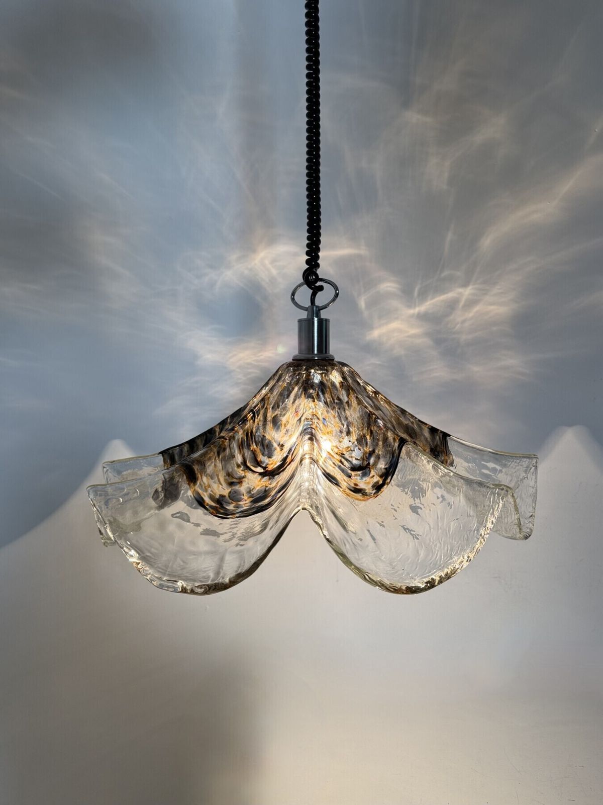 Lampe à suspension mid-century en verre de Murano, Italie, années 1970 photo furniture