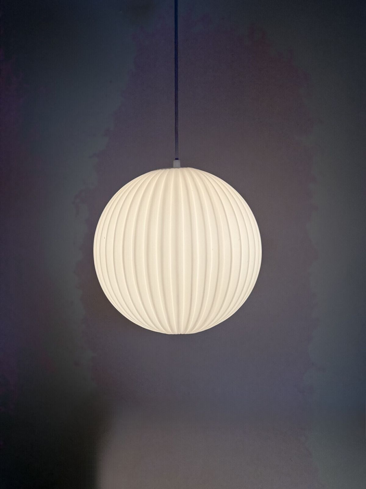 Rare suspension en verre opaline Louis Kalff pour Philips, années 1960 photo furniture