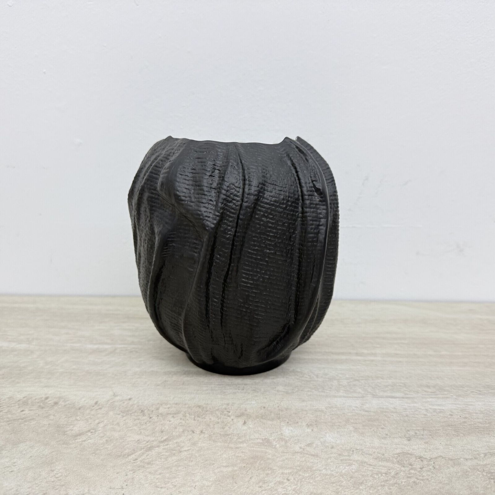 Rosenthal Vase Black Porcelain Johan Van Loon , 1980s photo Home Decor