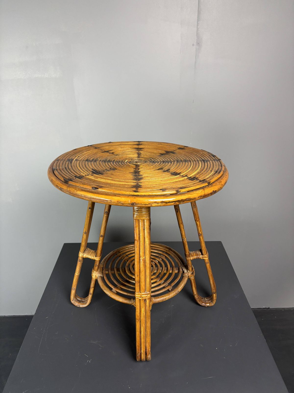 Table d'appoint mid-century italienne en rotin et jonc crayon, vers les années 1950 photo 421.0