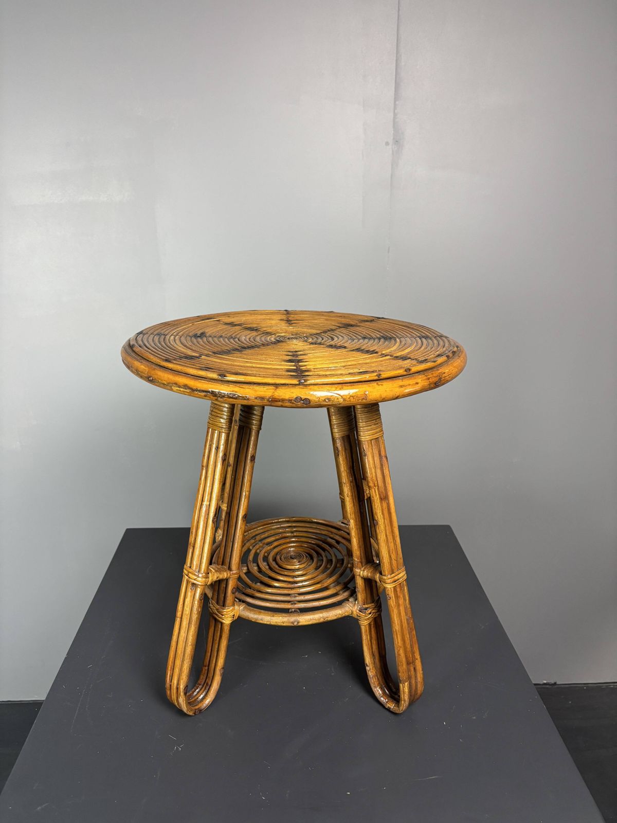 421.0 Mid Century Italian Pencil Reed Rattan Side Or Occasional Table, Ca 1950s photo